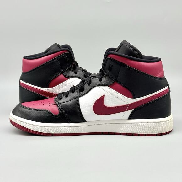 Nike Air Jordan 1 AJ1 Mid Size 9 Mens Noble Red Black White 554724-066 Sneakers main image 4